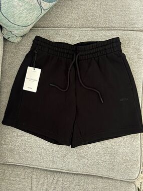 Aritzia Sweatfleece Black Women's Shorts